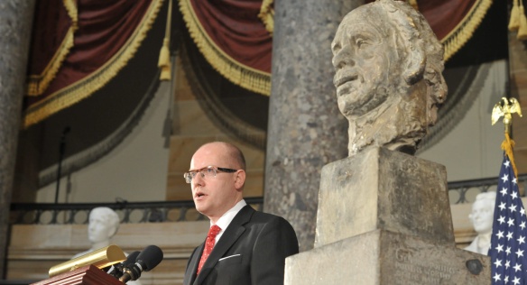 Předseda vlády ČR B. Sobotka se zúčastnil odhalení busty V. Havla v americkém Kongresu, 19. listopadu 2014.