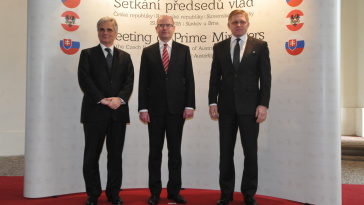 Setkání předsedů vlád ČR, SR a Rakouska ve Slavkově, 29. ledna 2015.