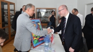Premiér Bohuslav Sobotka 24. června 2016 navštívil Komenského školu ve Vídni.