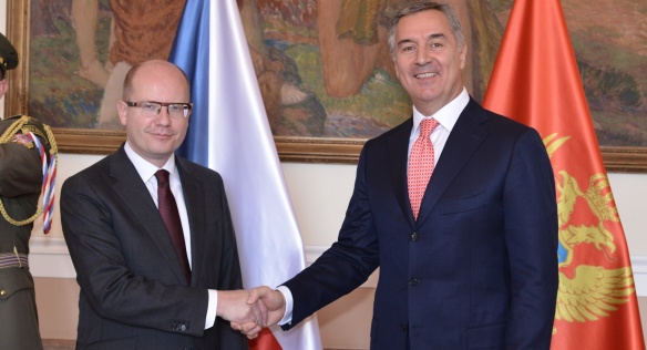 Předseda vlády Bohuslav Sobotka se 2. července 2015 setkal ve Strakově akademii s předsedou vlády Černé Hory Milem Đukanovićem.