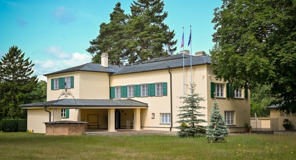 Benešova vila v Sezimově Ústí bude i letos přístupná šest dní v týdnu.