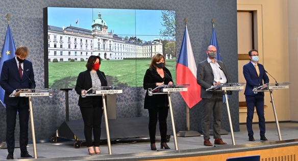 Press conference after the government meeting, 25 May 2020.
