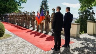Český premiér Andrej Babiš a předseda vlády Slovenské republiky Igor Matovič oznámili opětovné otevření společných hranic obou států, 3. června 2020.
